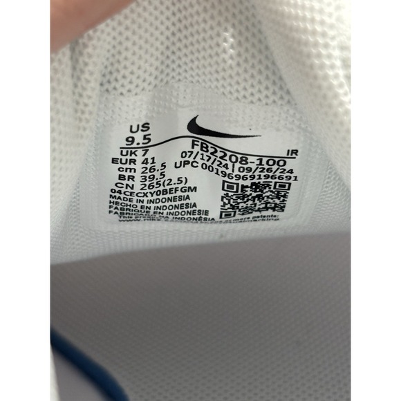 NEW Nike Revolution 7 Women's Running Shoes, Size 9.5 White/White (FB2208-100) - Picture 7 of 8